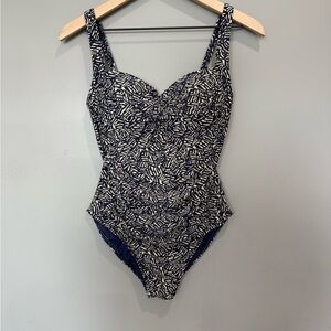 Bond-eye‎ Australia one piece swimsuit size 8